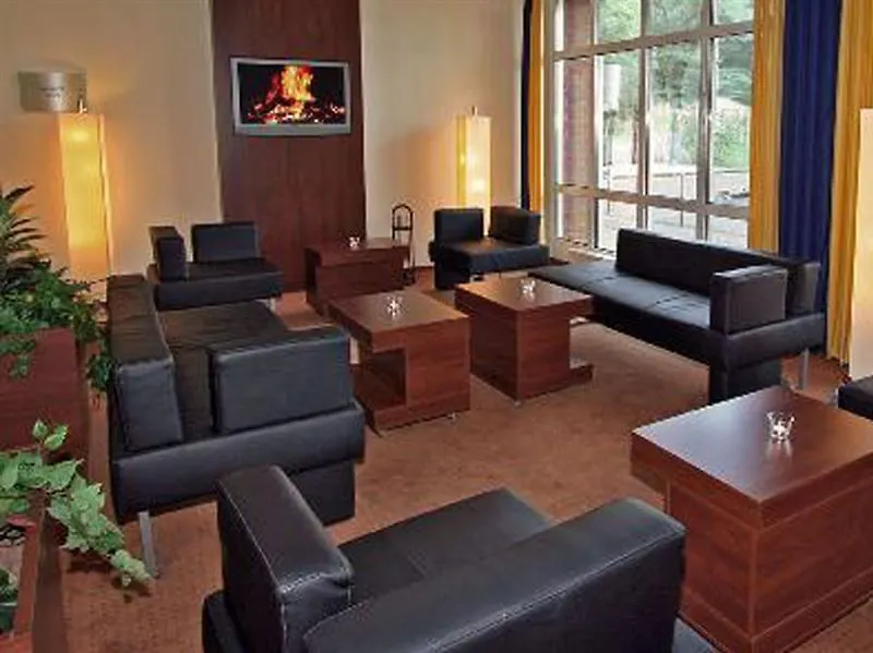 Courtyard By Marriott Dresden Hotel